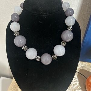 Vintage 80’s Elegant Gray and White Beaded Necklace